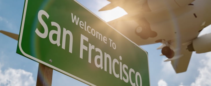 a sign welcoming visitors to San Francisco